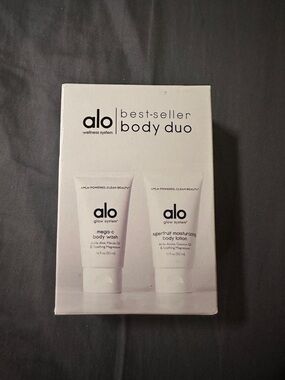 ALO Yoga Best-Seller Body Duo - White